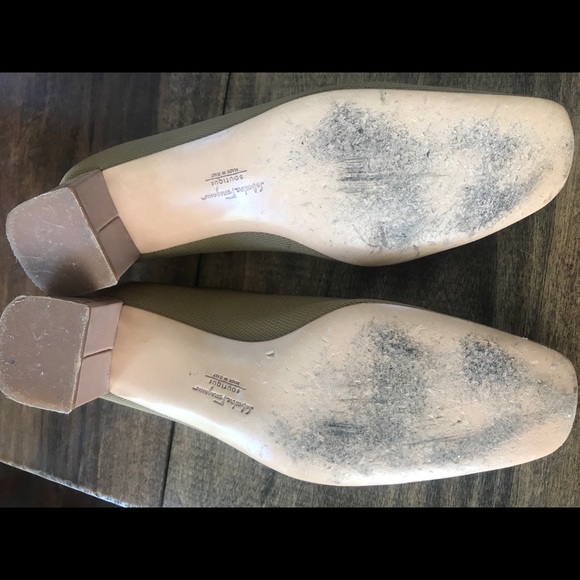 Vintage Ferragamo Boutique - Picture 6 of 6